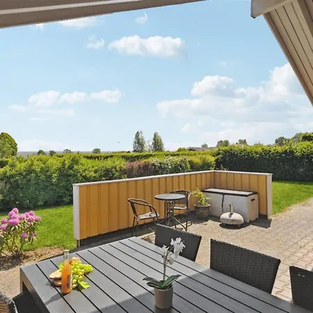 Holiday home Halla - 250m From The Sea By Interhome *